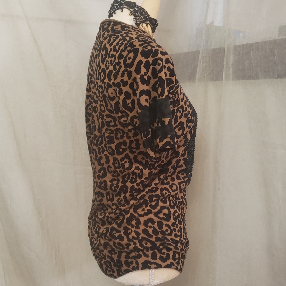 Guess Leopard Print "81" Stamped Tunic short sleeve  XSmall Preloved Viintage - Picture 14 of 16